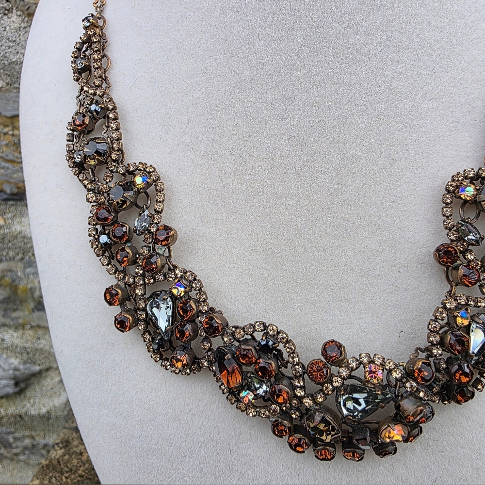 NWT - Unique Sample Piece! Sorrelli Brown and Amber Crystal Statement Necklace